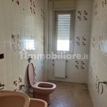 Affitto 5 camera appartamento di 150 m² in Palermo