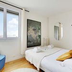 Appartement de 70 m² avec 4 chambre(s) en location à Nanterre