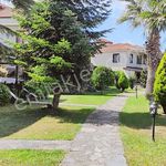 Rent 4 bedroom house of 200 m² in İstanbul