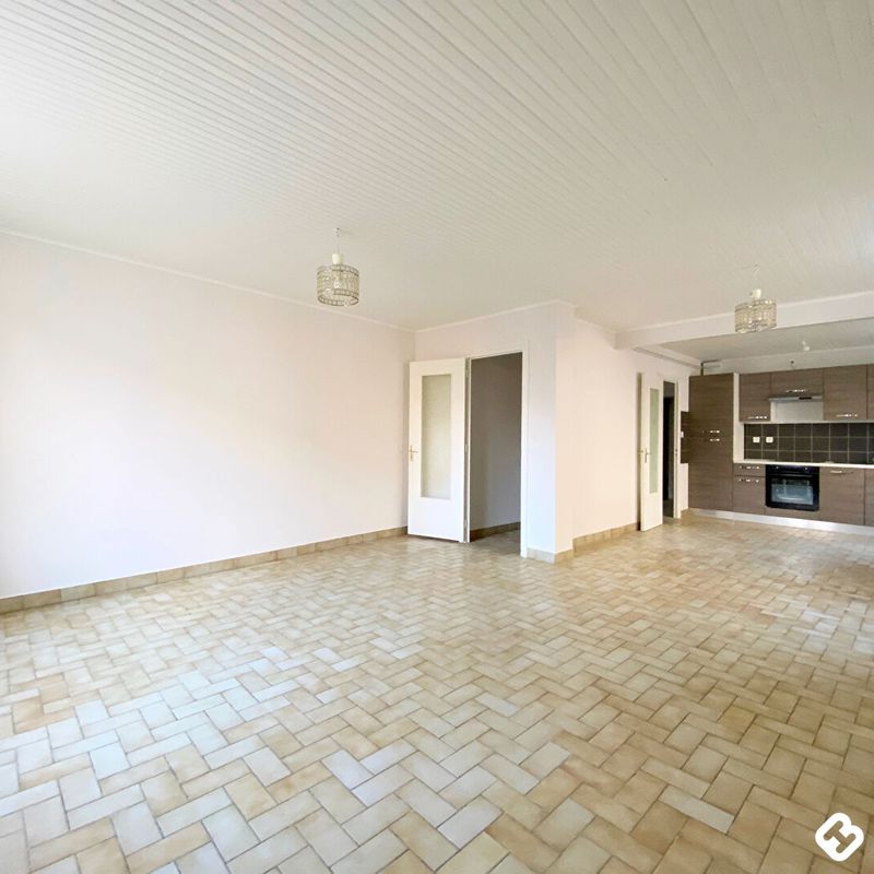 Appartement 4 pièces - 97m² - ST GERMAIN LESPINASSE Saint-Germain-Lespinasse