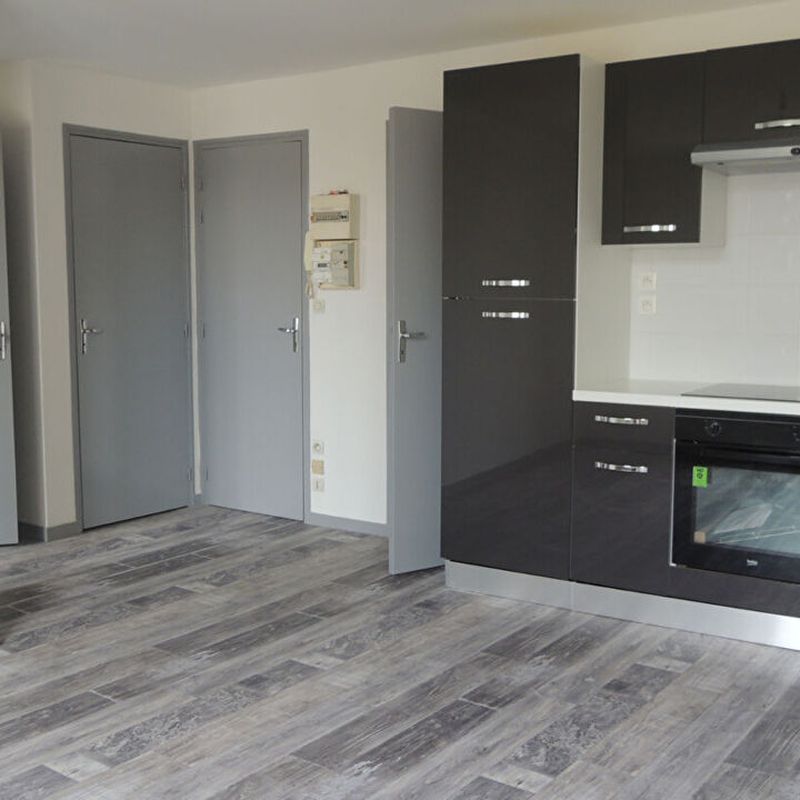 Location appartement 2 pièces 34 m² Poitiers (86000)