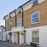 Rent 5 bedroom house of 301 m² in London
