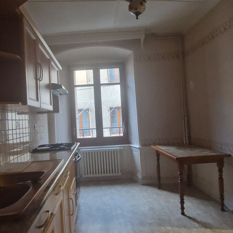 Appartement 4 pièces - 79m² - ST CHELY D APCHER Saint-Chély-d'Apcher