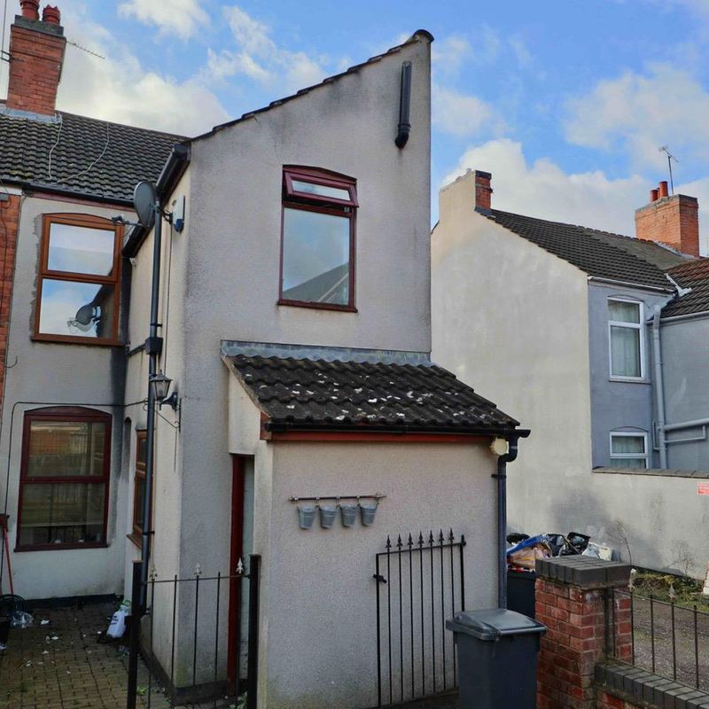2 bedroom property to let in Spencer Street, Hinckley - £775 pcm