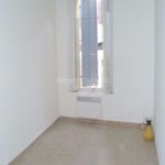 Appartement de 14 m² avec 1 chambre(s) en location à La Ciotat