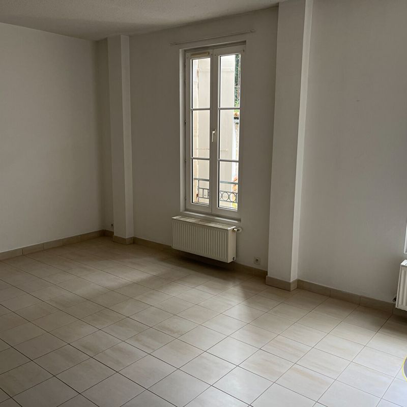 Location appartement Saintes : 782 € - AJP Immobilier Saintes