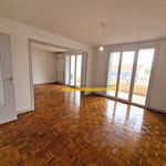 Rent 3 bedroom apartment of 83 m² in Montélimar