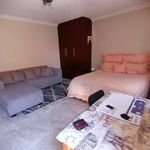Rent 1 bedroom apartment in Roodepoort