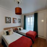 Appartement de 48 m² avec 3 chambre(s) en location à Paris