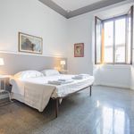 Appartamento con 4 camere da letto di 250 m² a Firenze