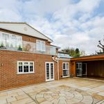 Rent 4 bedroom house of 191 m² in Worcester Park