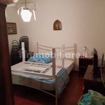 Rent 5 bedroom house of 270 m² in Lecce