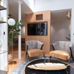 Rent 5 bedroom apartment of 130 m² in Paris
