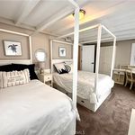 Rent 3 bedroom apartment of 102 m² in Capistrano Beach