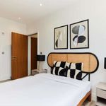 Rent 2 bedroom flat of 2 m² in London