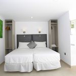 Rent 8 bedroom house of 550 m² in Alcántara