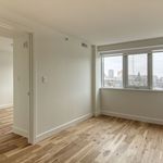 Appartement de 430 m² avec 1 chambre(s) en location à Montreal
