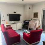 Rent 3 bedroom house of 100 m² in Montepaone