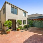 Rent 3 bedroom house in South Yarra