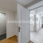 Pronajměte si 1 ložnic/e byt o rozloze 109 m² v Praha