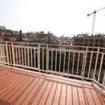 Rent 4 bedroom apartment of 246 m² in Barcelona