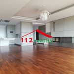 Pronajměte si 4 ložnic/e byt o rozloze 232 m² v Karlova Ves