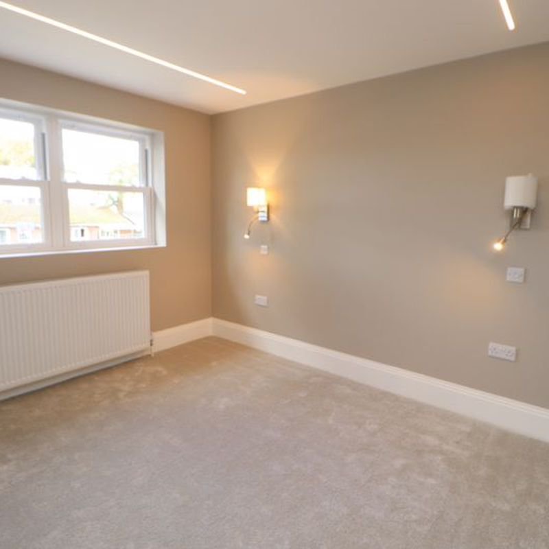 3 room apartment to let in Slough Langley