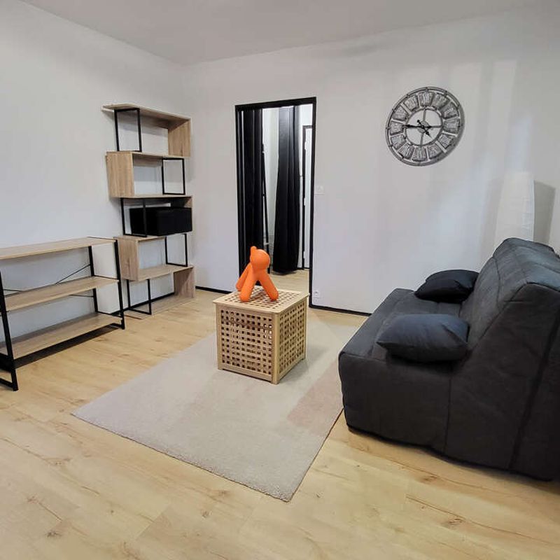 Location appartement 1 pièce 35 m² Clermont-Ferrand (63000)