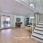 Rent 5 bedroom apartment of 227 m² in Paris