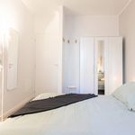Rent 5 bedroom apartment of 80 m² in Milano