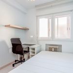 Rent a room of 112 m² in Alcalá de Henares