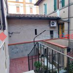 Affitto 4 camera appartamento di 61 m² in Siena