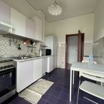 Affitto 2 camera appartamento di 65 m² in Pozzuoli