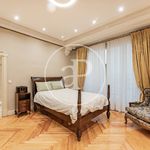 Alquilo 5 dormitorio apartamento de 220 m² en Madrid