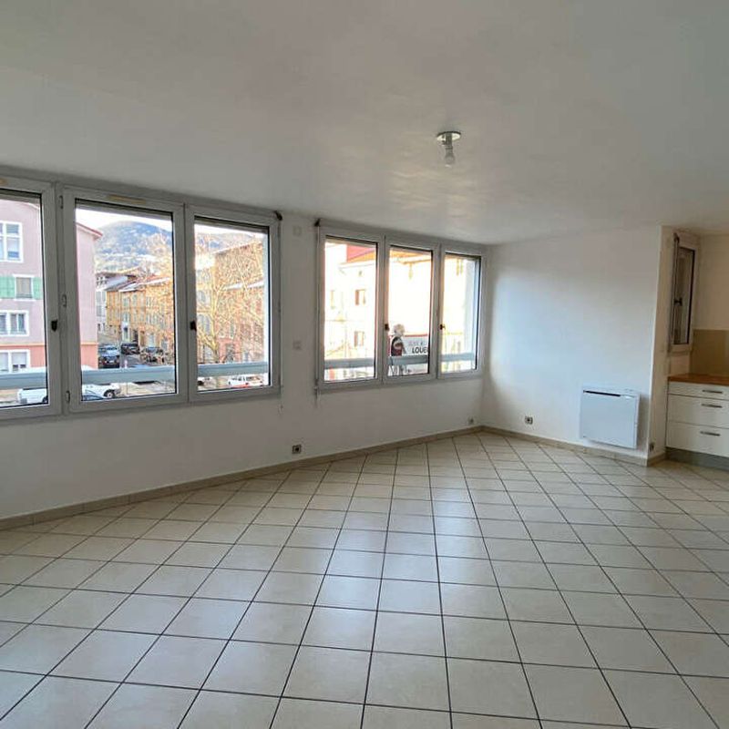 Location appartement 3 pièces 62 m² Voiron (38500)