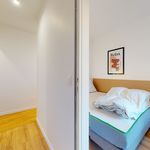 Rent a room of 77 m² in Saint-Denis