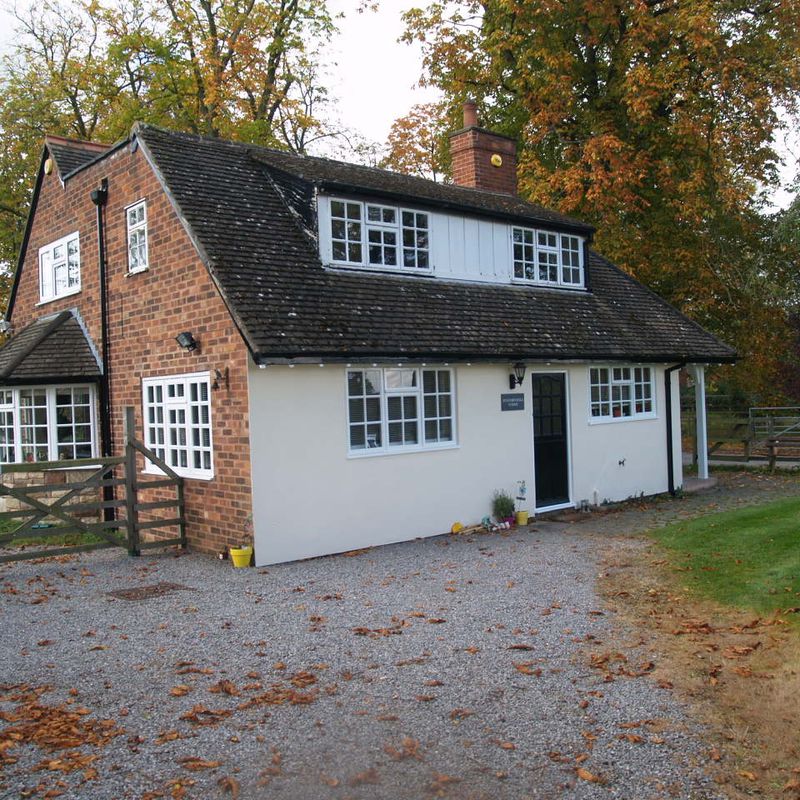 3 bedroom detached house Application Made in Solihull Tidbury Green
