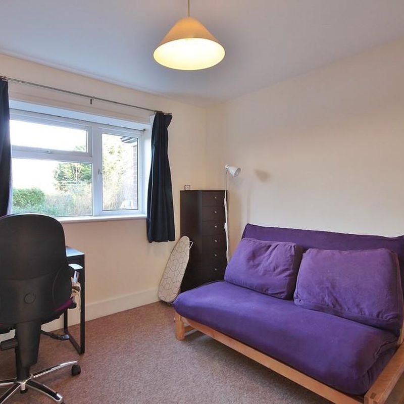 Larch Close, Botley 2 bed apartment to rent - £1,400 pcm (£323 pw)