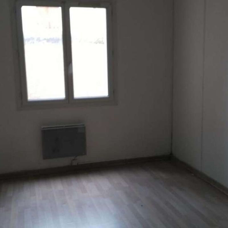 Location appartement 3 pièces 65 m² Narbonne (11100)