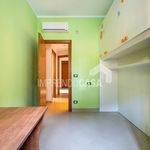 Affitto 4 camera appartamento di 105 m² in Palermo