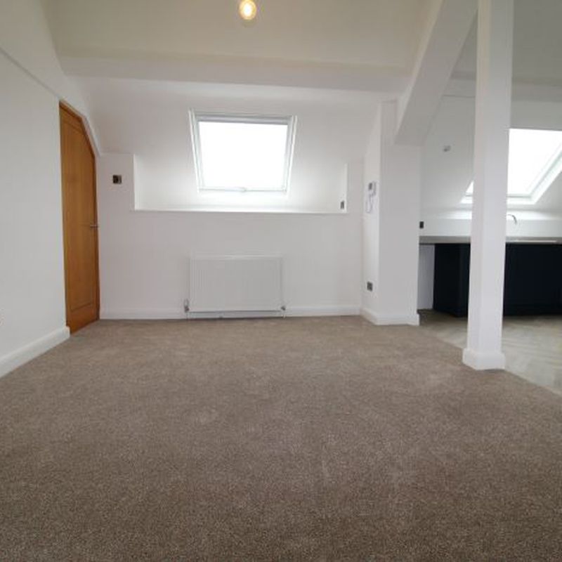 Apartment for rent in Bolton Bradshaw Chapel