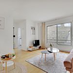 Rent 2 bedroom apartment of 45 m² in Paris