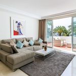 Rent 3 bedroom apartment of 207 m² in Puerto Banús