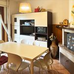 Affitto 5 camera appartamento di 125 m² in Perugia