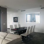 Rent 3 bedroom house of 200 m² in Benahavís