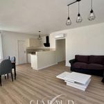 Rent 4 bedroom apartment of 82 m² in Luynes
