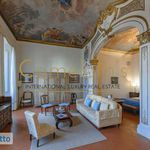 Rent 6 bedroom apartment of 300 m² in Firenze