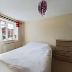 Rent 4 bedroom house in Crawley