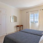 Rent 4 bedroom house of 504 m² in Marbella