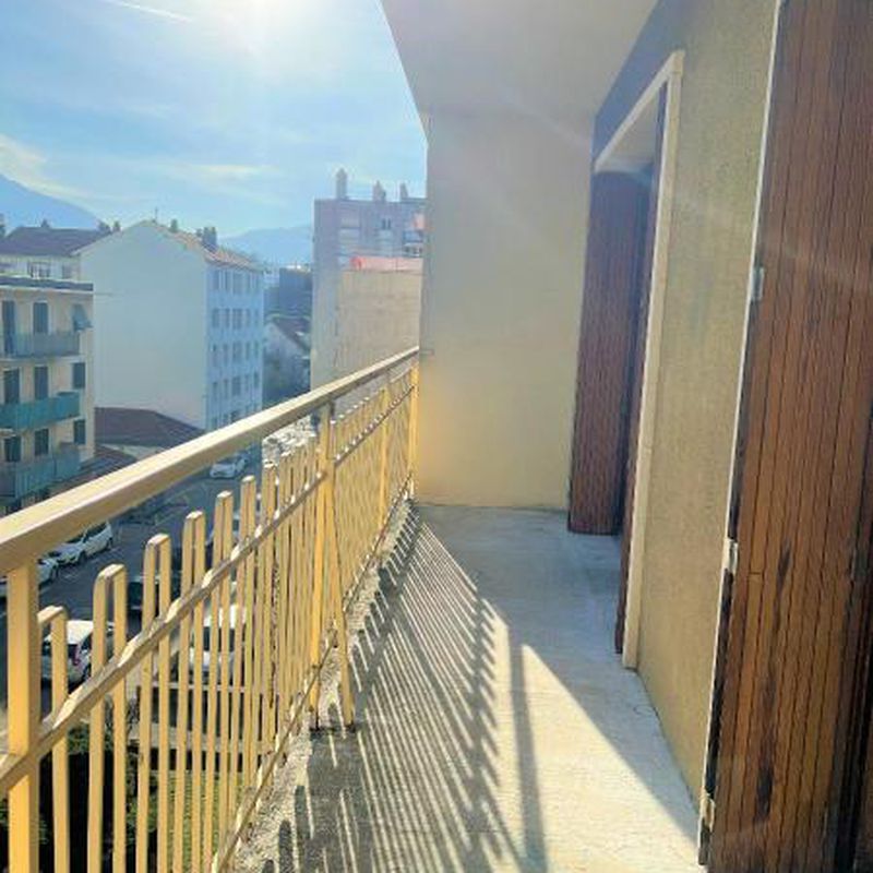 Location Appartement T3 69m² CHAMBERY